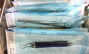 滅菌パックされた器具